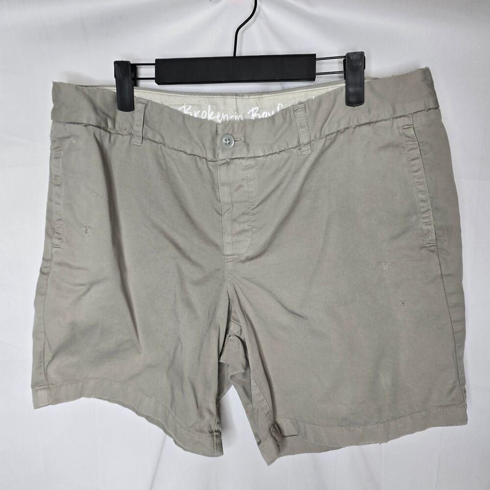 J. Crew Broken-in Boyfriend Beige 100% Cotton Chino Shorts Size 12 NWT